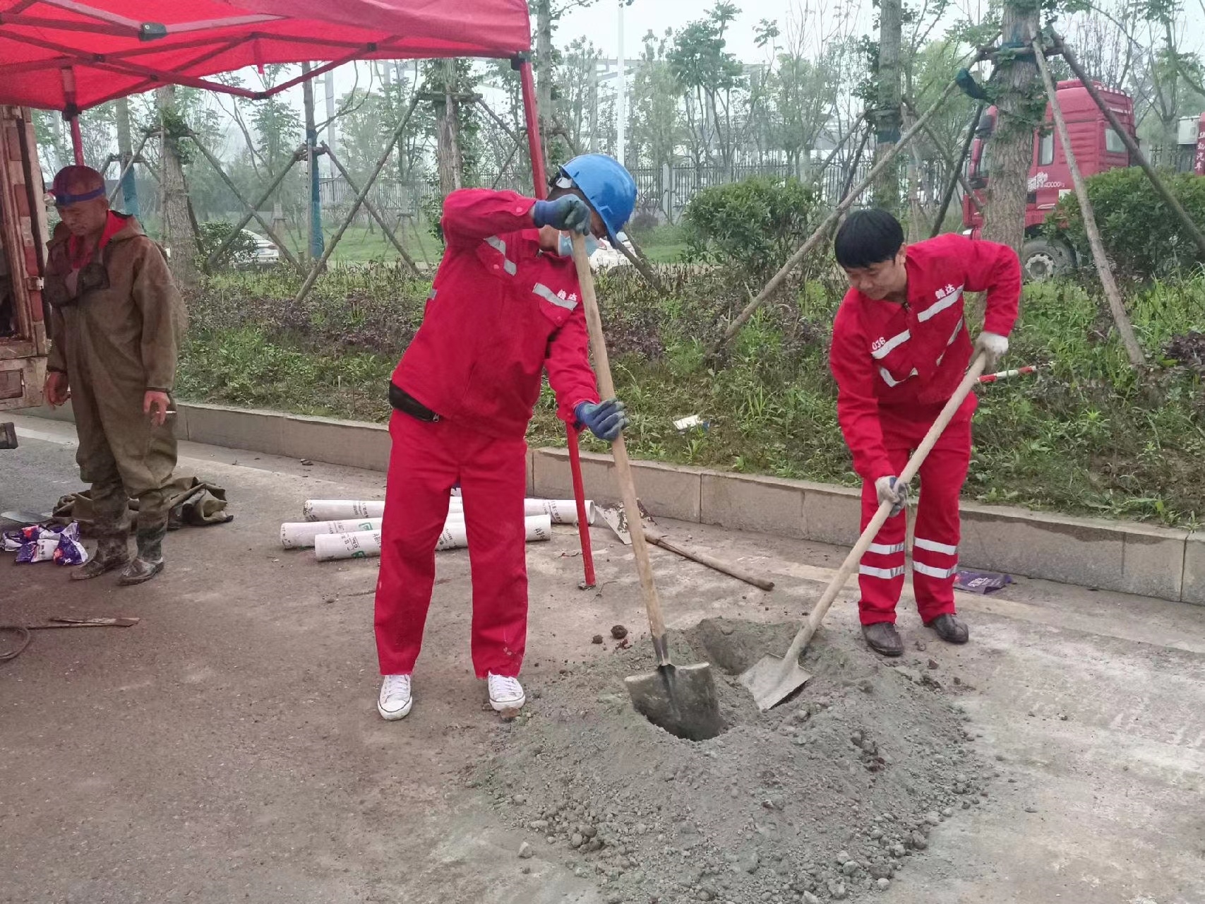 铁东管道疏通哪家好】及时进行市政管道清淤