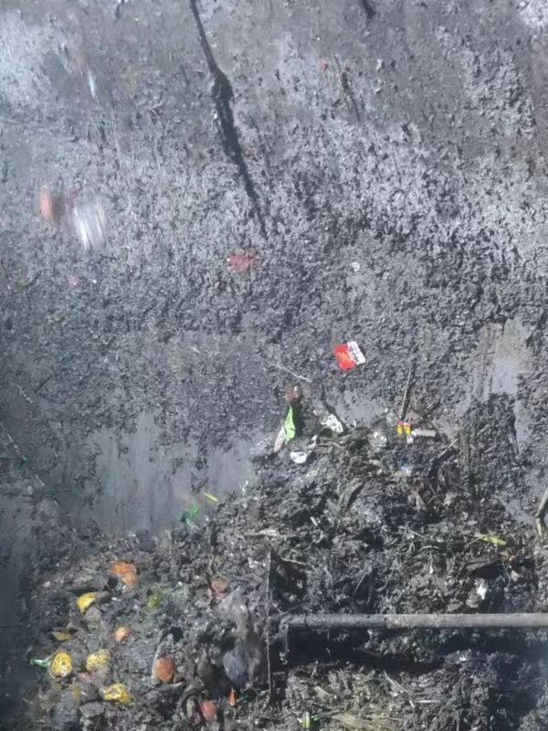 铁东污水池清理